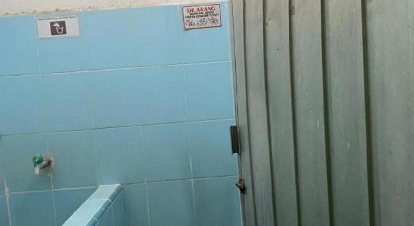 Hotel Spot On 94166 Kost Bunda Syariah Bekasi Exterior foto